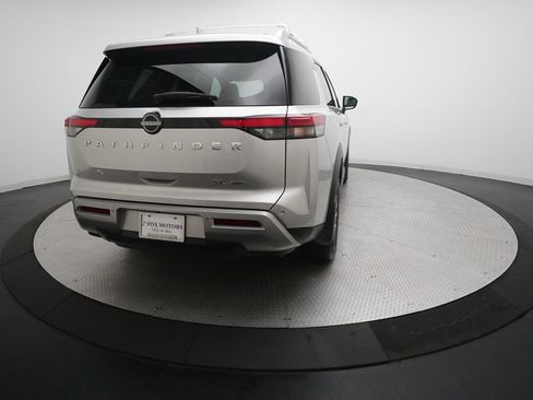Used 2024 Nissan Pathfinder SL image 30