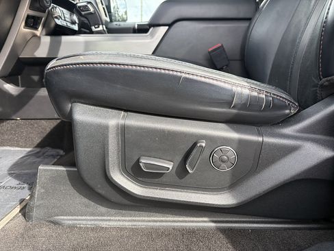 Certified 2019 Ford F150 Platinum w/ FX4 Off-Road Package AWD/4WD image 29