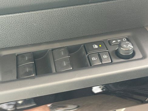 New 2026 Toyota Tundra Limited AWD/4WD image 13
