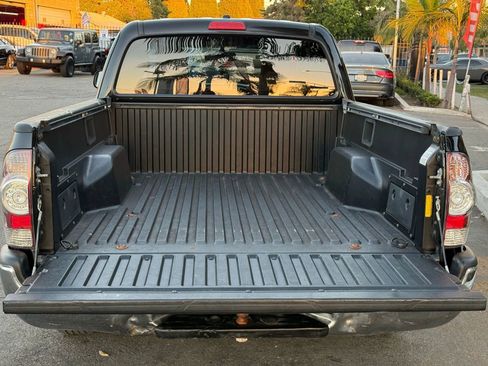 Used 2010 Toyota Tacoma 2WD Access Cab image 10