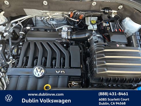 Certified 2023 Volkswagen Atlas SEL AWD/4WD image 28