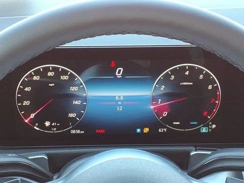 New 2026 Mercedes-Benz GLB 250 image 11