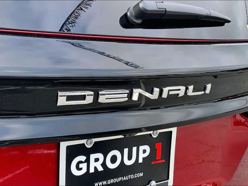 New 2026 GMC Acadia Denali w/ Super Cruise Package FWD image 15