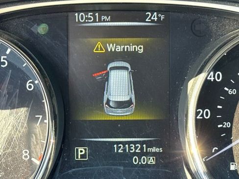 Used 2016 Nissan Rogue S image 15