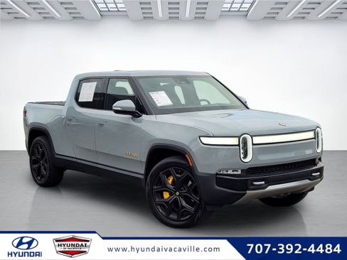 Used 2022 Rivian R1T Adventure image 1