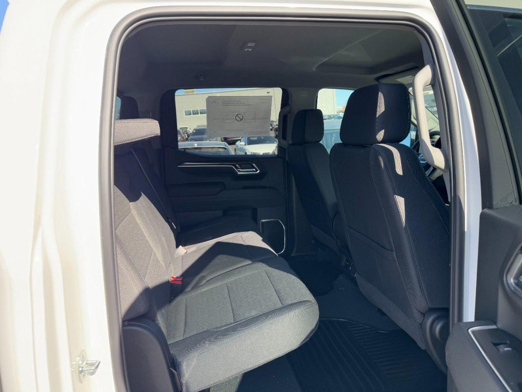 New 2026 GMC Sierra 1500 SLE w/ X31 Off-Road Package AWD/4WD image 5