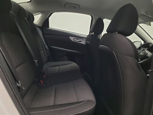 Used 2022 Kia Forte LXS FWD image 19