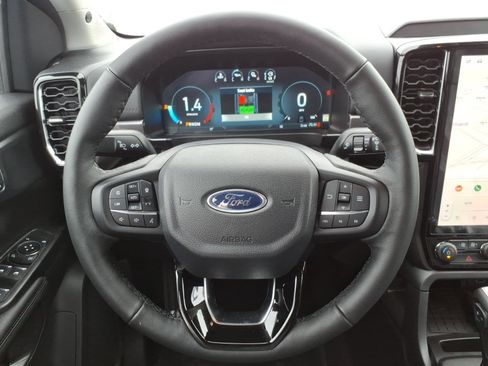 New 2025 Ford Ranger Lariat w/ Black Appearance Package image 13