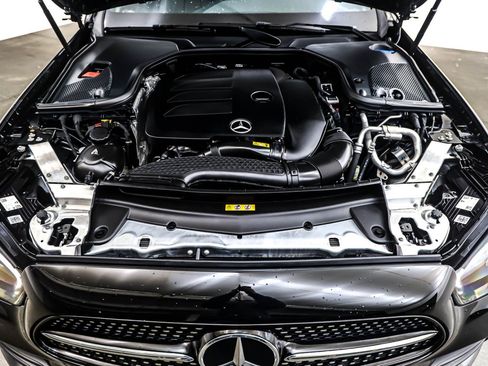 Used 2022 Mercedes-Benz E 350 Sedan image 12
