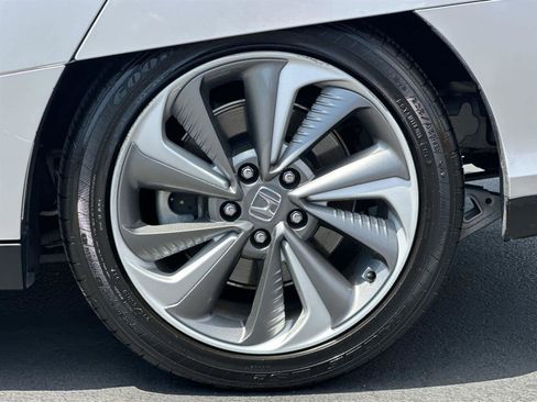 Used 2019 Honda Clarity Plug-In Hybrid image 8