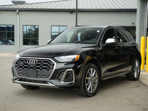 Used 2021 Audi SQ5 Premium Plus w/ Premium Plus Package image 4