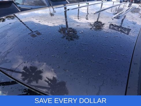 Used 2024 Kia Carnival EX FWD image 8