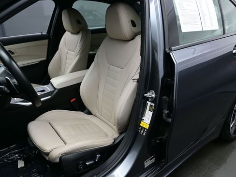 Used 2022 BMW M340i xDrive w/ Premium Package image 12