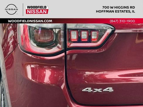 Used 2022 Jeep Compass Latitude AWD/4WD image 15