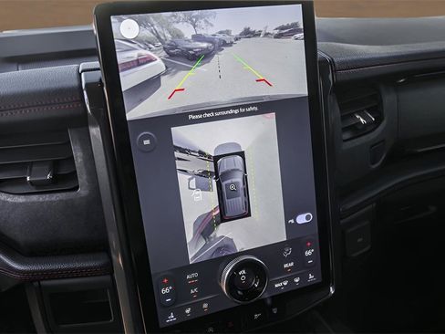 Used 2022 Ford Expedition Limited image 16