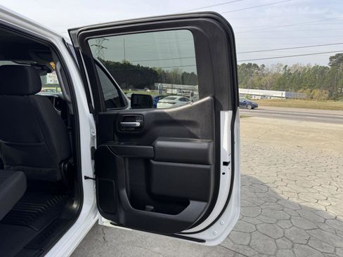 Used 2023 Chevrolet Silverado 1500 Custom image 15