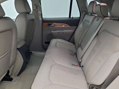 Used 2013 Lincoln MKX image 18