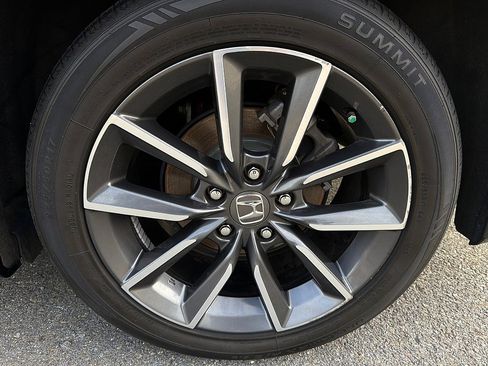 Used 2022 Honda Accord EX-L image 5