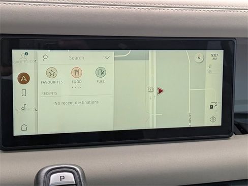 Used 2021 Land Rover Defender 110 X-Dynamic SE image 24