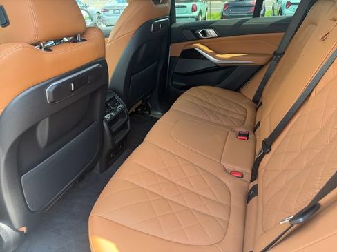Used 2024 BMW X5 xDrive40i w/ Premium Package AWD/4WD image 24