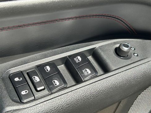 Used 2024 Jeep Compass Trailhawk image 21