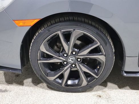 Used 2017 Honda Civic Sport image 7