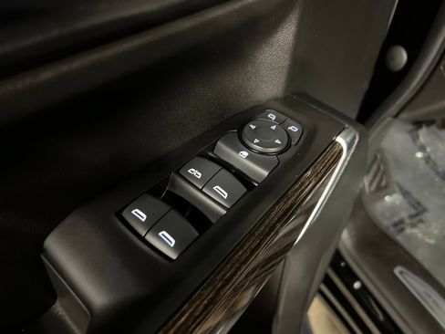 Used 2021 GMC Sierra 1500 Elevation w/ X31 Off-Road Package AWD/4WD image 17