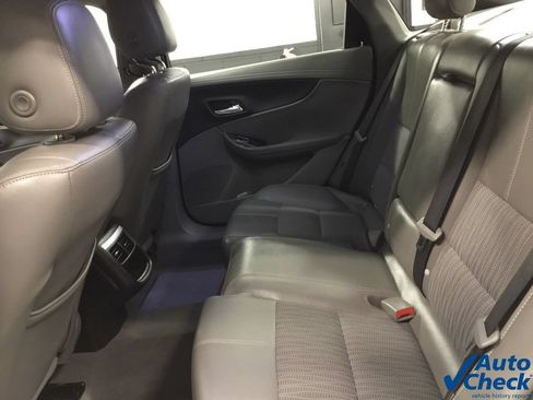 Used 2016 Chevrolet Impala LT FWD image 29