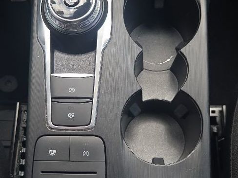 Certified 2025 Ford Escape Active AWD/4WD image 31