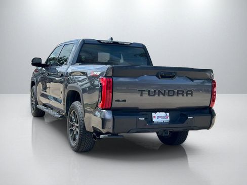Used 2023 Toyota Tundra SR5 w/ SR5 Convenience Package AWD/4WD image 7