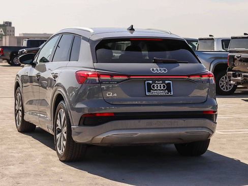 Used 2023 Audi Q4 e-tron Premium w/ Premium Plus RWD image 6
