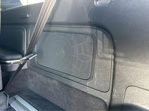 Used 2023 Rivian R1S Adventure image 40