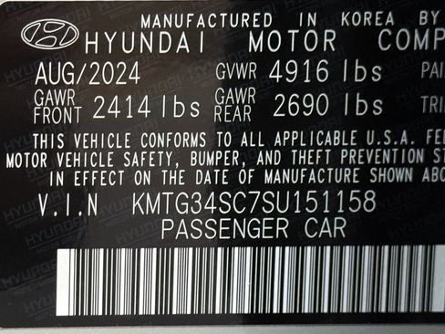 Used 2025 Genesis G70 2.5T image 49