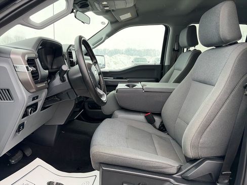 Used 2025 Ford F150 XLT w/ Equipment Group 301A Standard image 22