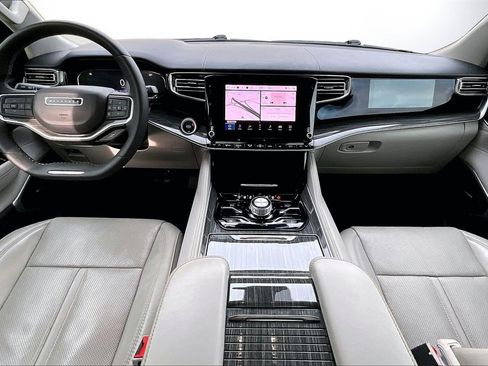 Used 2022 Jeep Wagoneer Series III image 15