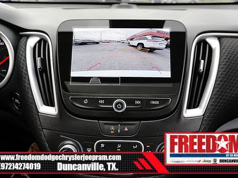 Used 2024 Chevrolet Malibu LT FWD image 20