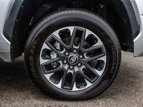 Used 2025 Toyota Tundra Limited image 7