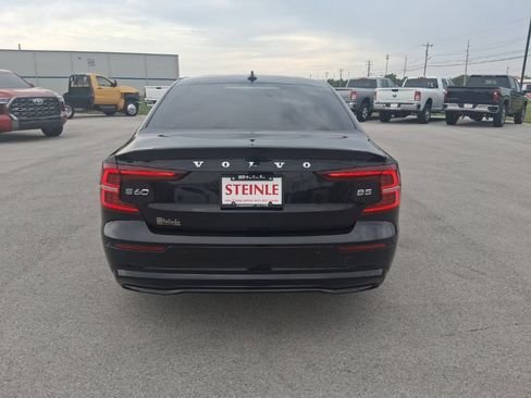 Used 2024 Volvo S60 B5 Core FWD image 5