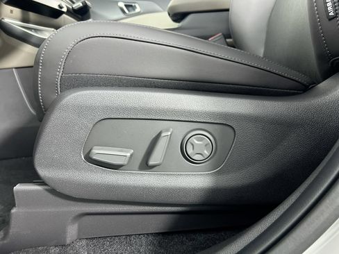 New 2026 Kia Carnival EX FWD image 14