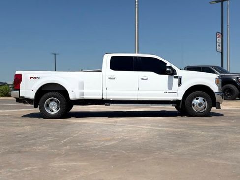 Used 2021 Ford F350 Lariat AWD/4WD image 7