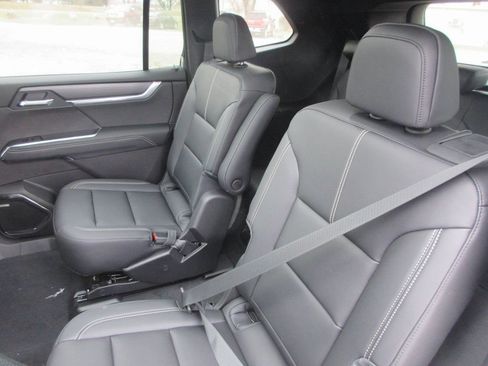 New 2026 GMC Acadia Elevation w/ Elevation Premium Package FWD image 14