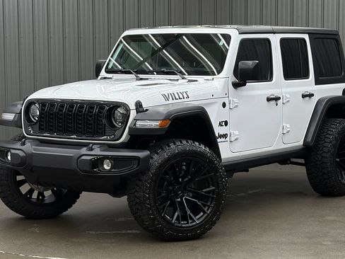 Used 2026 Jeep Wrangler Unlimited Sport AWD/4WD image 1