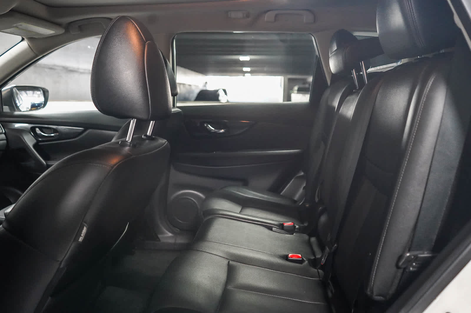 Used 2019 Nissan Rogue SL w/ Premium Package FWD image 18