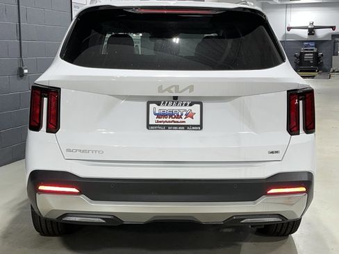 New 2026 Kia Sorento EX image 8