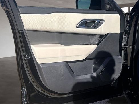 Used 2023 Land Rover Range Rover Velar S image 18
