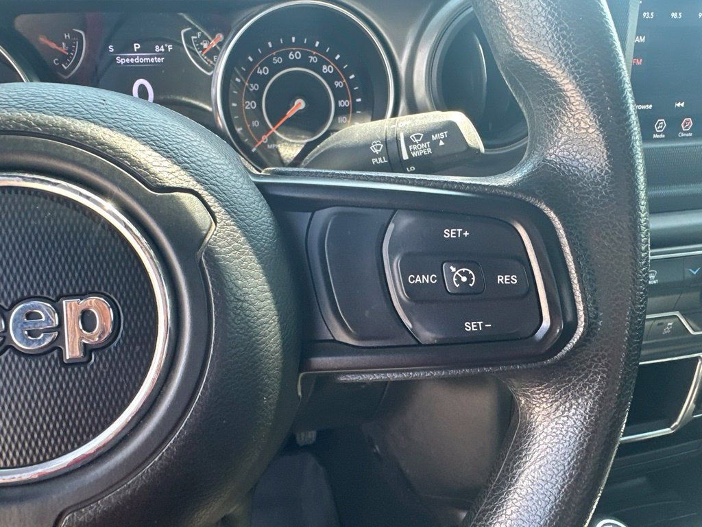Used 2023 Jeep Gladiator Sport AWD/4WD image 14