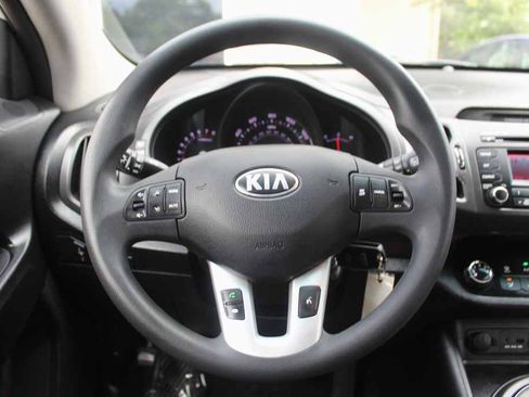 Used 2013 Kia Sportage LX FWD image 15