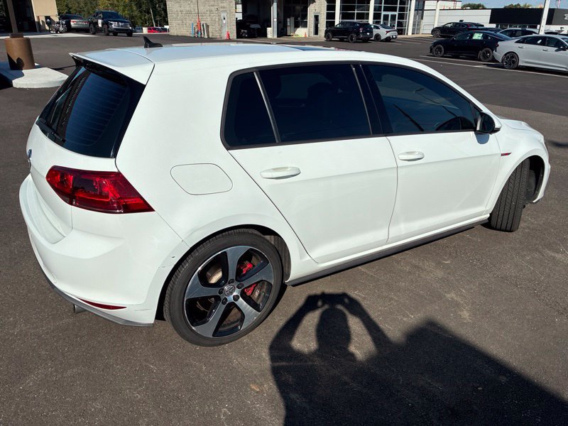 Used 2017 Volkswagen GTI SE FWD image 5