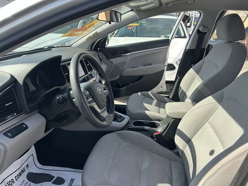 Used 2018 Hyundai Elantra SE w/ SE Connectivity Package 04 image 26