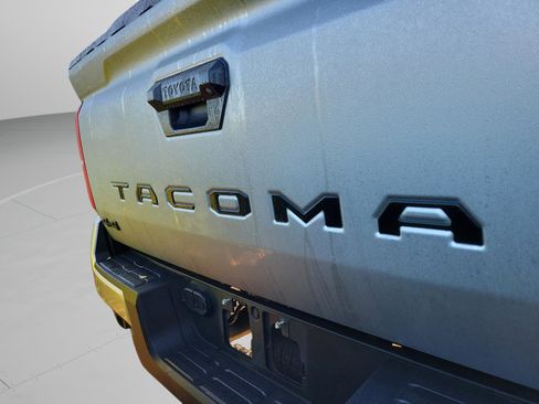 Used 2024 Toyota Tacoma TRD Off-Road image 16